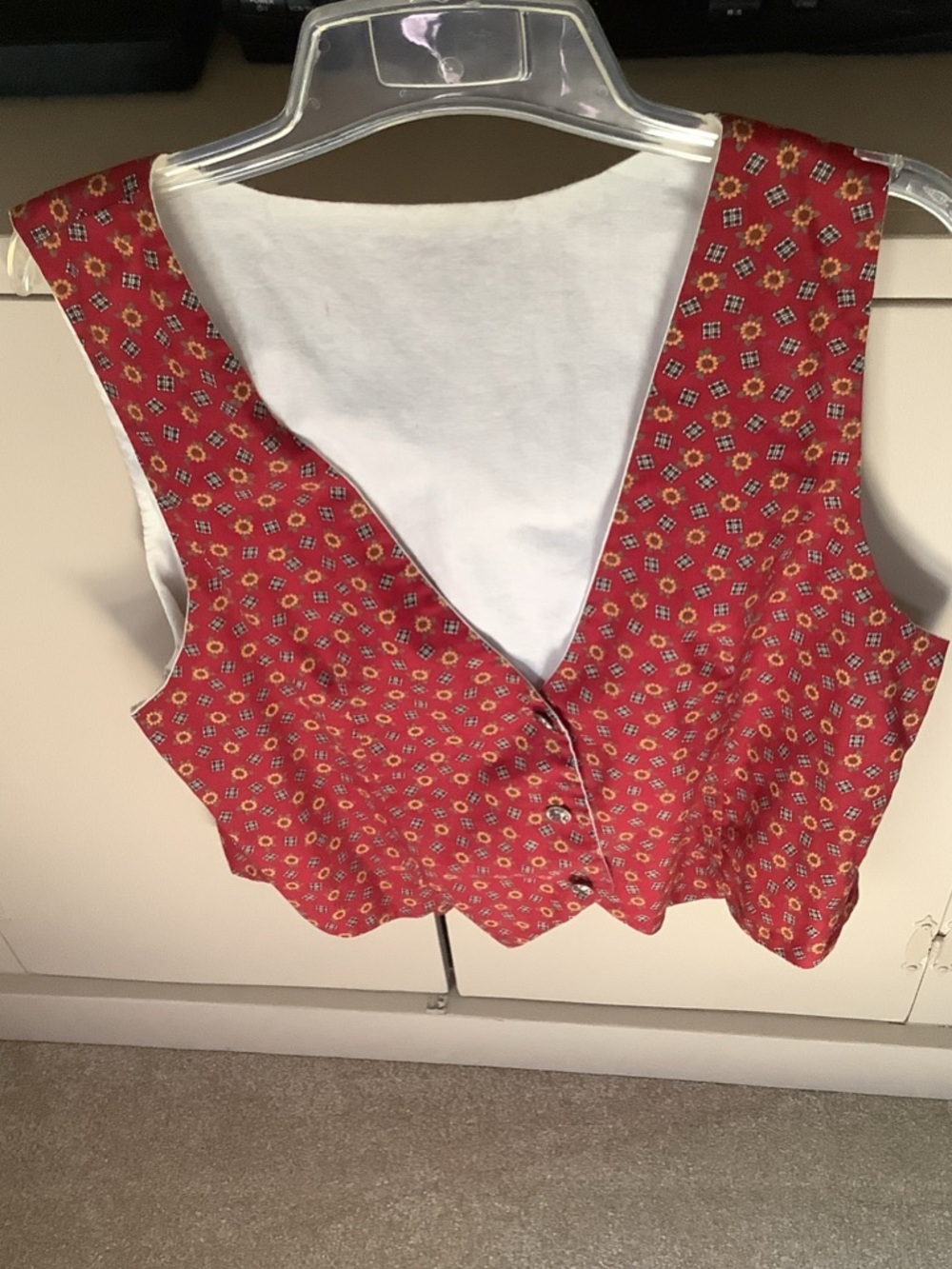 Women's Red Printed & Sundlower Button-Front Vest Top & Patchwork Collar